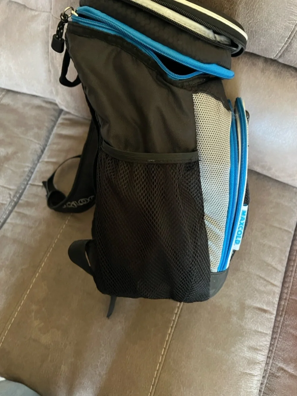 Igloo Black cooler